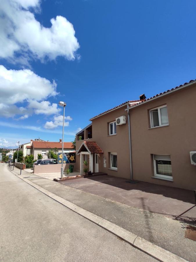 Apartmani Amans Pula Exterior photo