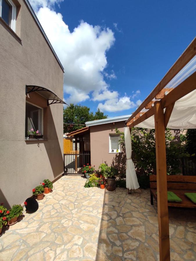 Apartmani Amans Pula Exterior photo