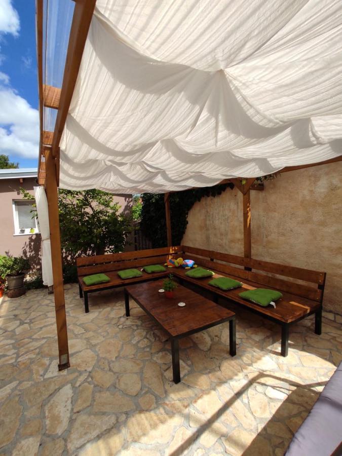 Apartmani Amans Pula Exterior photo