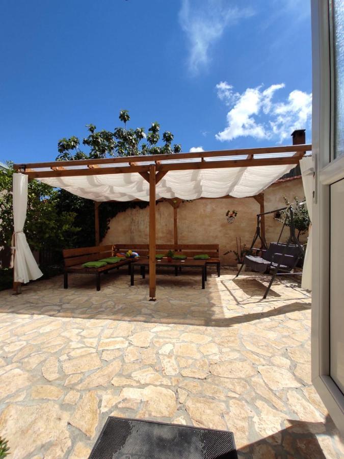 Apartmani Amans Pula Exterior photo