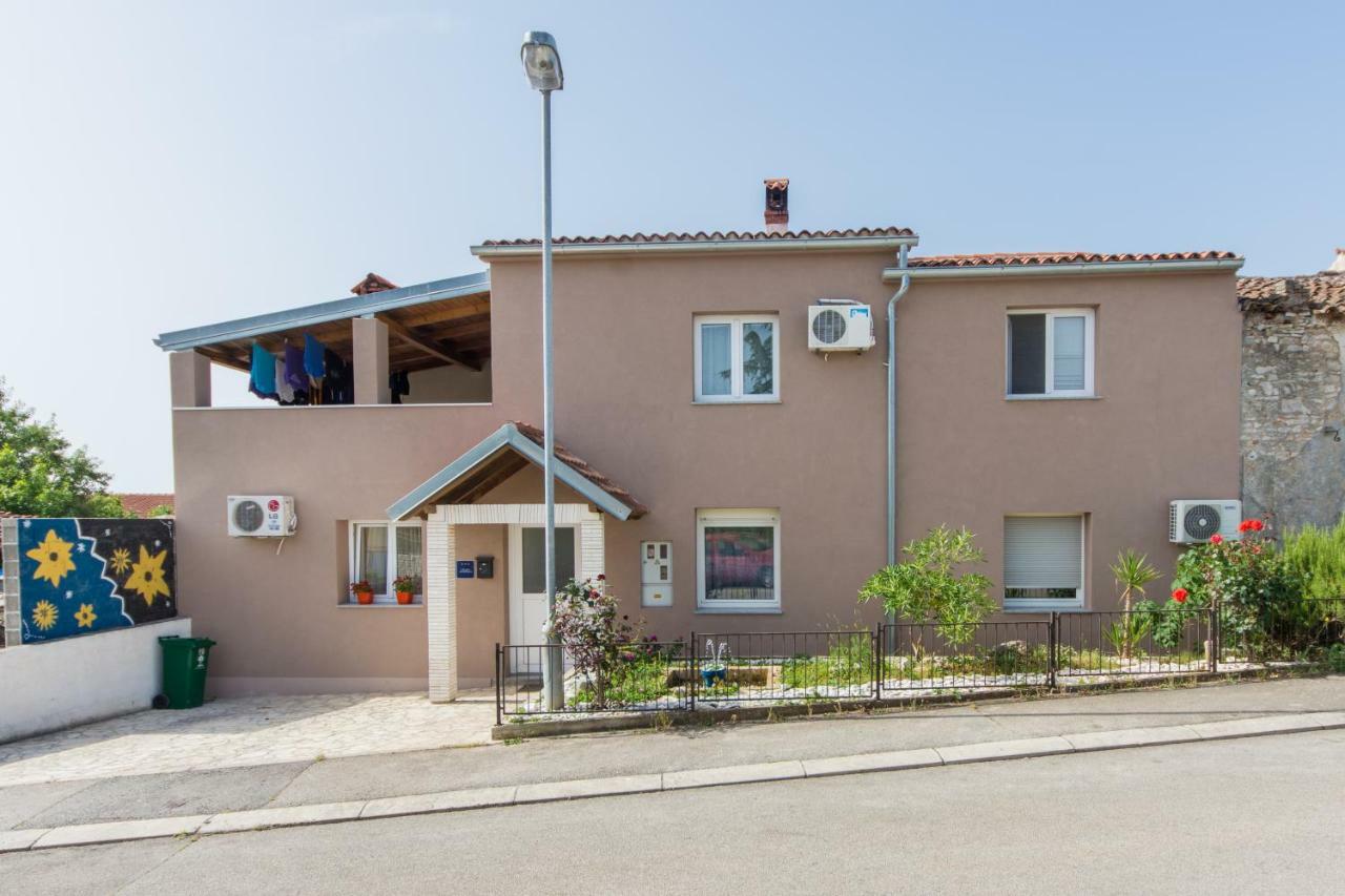 Apartmani Amans Pula Exterior photo