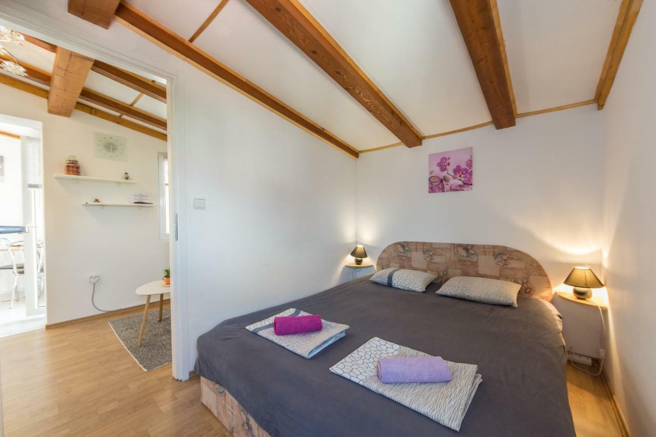 Apartmani Amans Pula Exterior photo